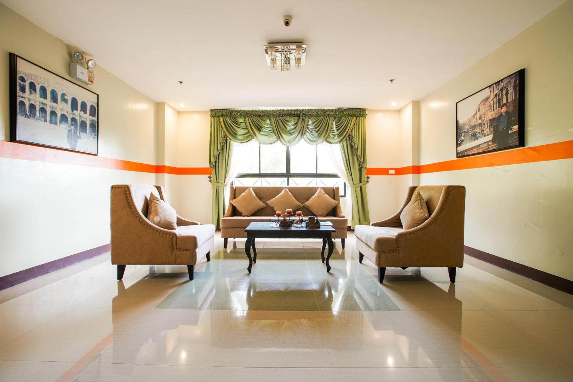 Oyo 236 Hotel Edmundo Pototan Ngoại thất bức ảnh