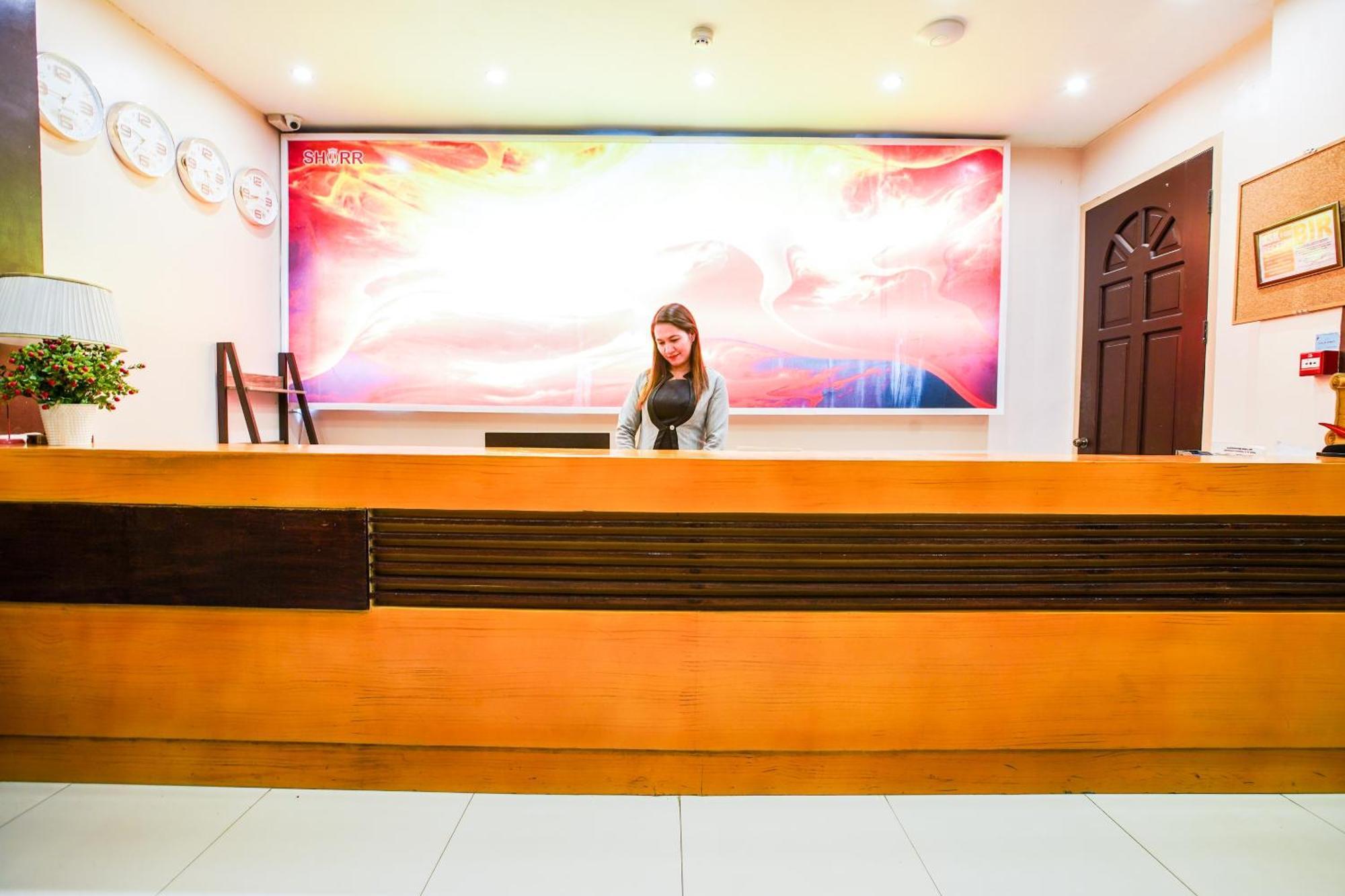 Oyo 236 Hotel Edmundo Pototan Ngoại thất bức ảnh